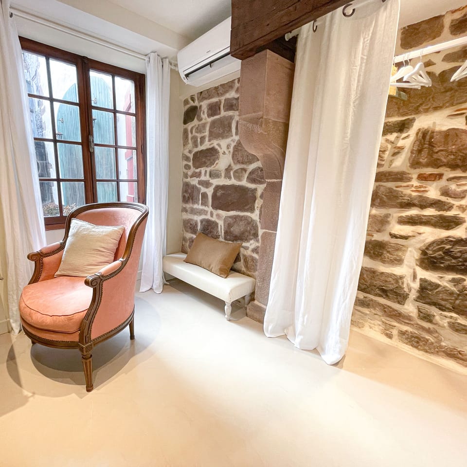 Deluxe Room, 1 Double Bed, Non Smoking, Ground Floor | Premium bedding, Select Comfort beds, individually decorated