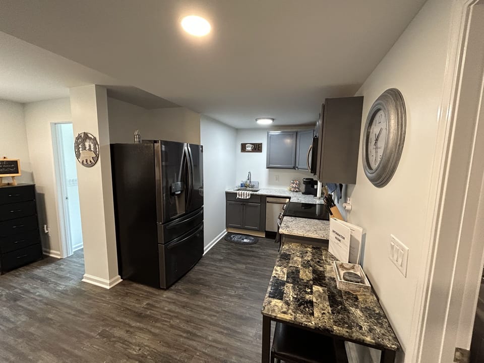 Full kitchen