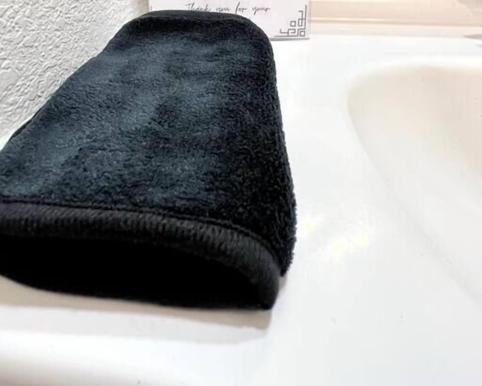 Make up cloth 
