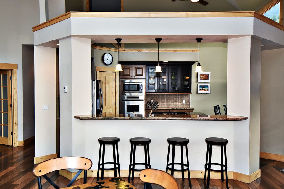 Luxury House, Multiple Bedrooms, Kitchenette, Mountainside | Private kitchen | Espresso maker, coffee/tea maker, full-size fridge, microwave