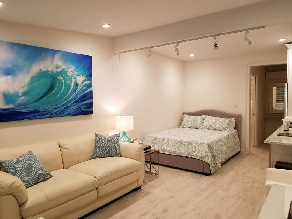 Studio | Iron/ironing board (on request), WiFi (free), individually decorated