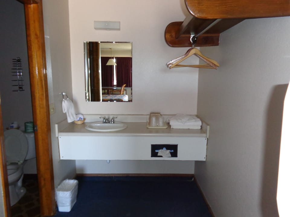 National 9 Inn Garden City Motel in Garden City