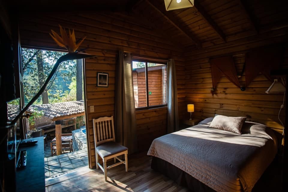 Desk, free cribs/infant beds, rollaway beds, free WiFi