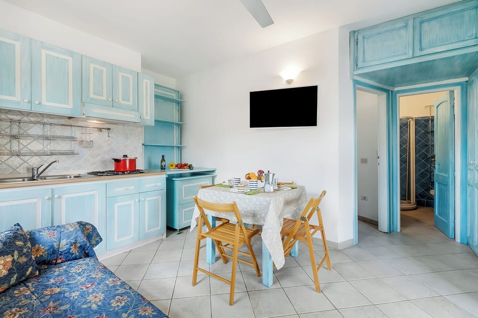 Kitchen and dining area
