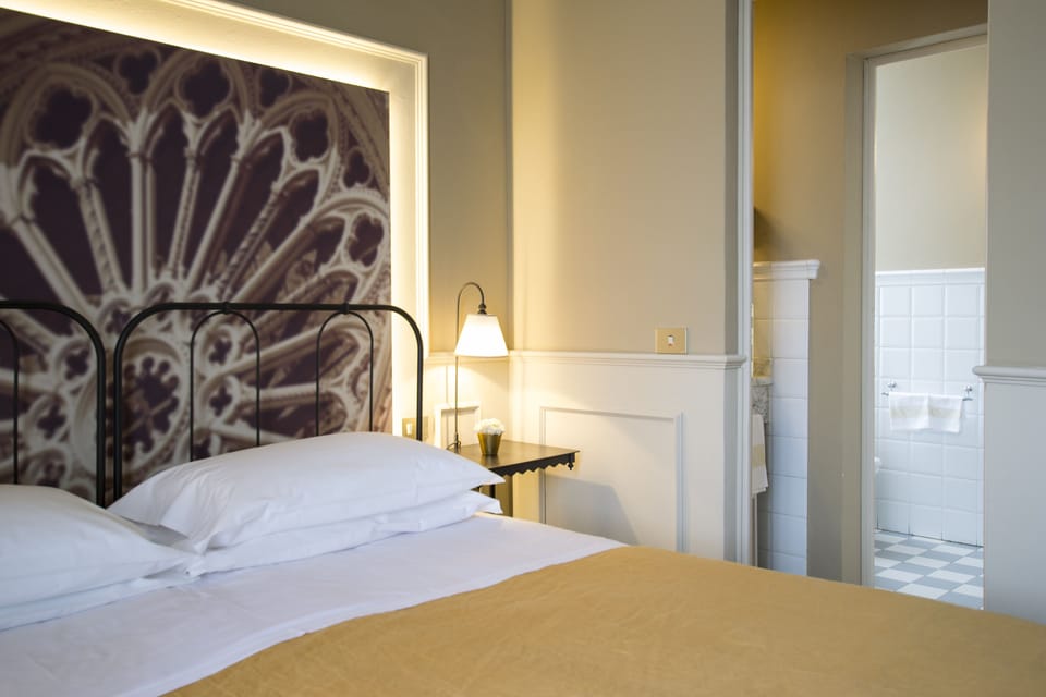Standard Double Room | Desk, free cribs/infant beds, rollaway beds, free WiFi