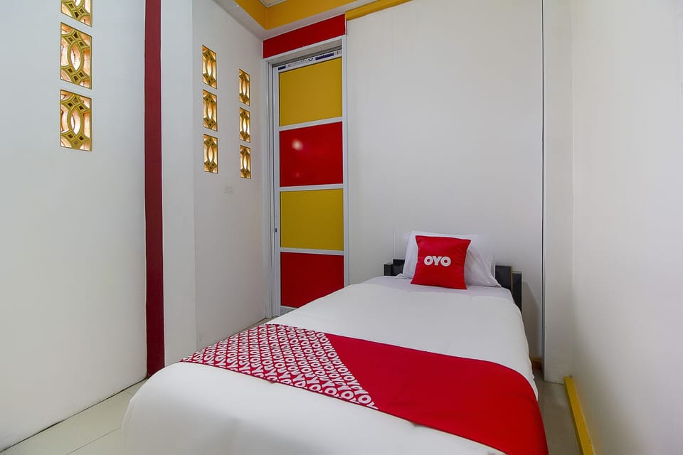 Standard Single Room | Bed sheets