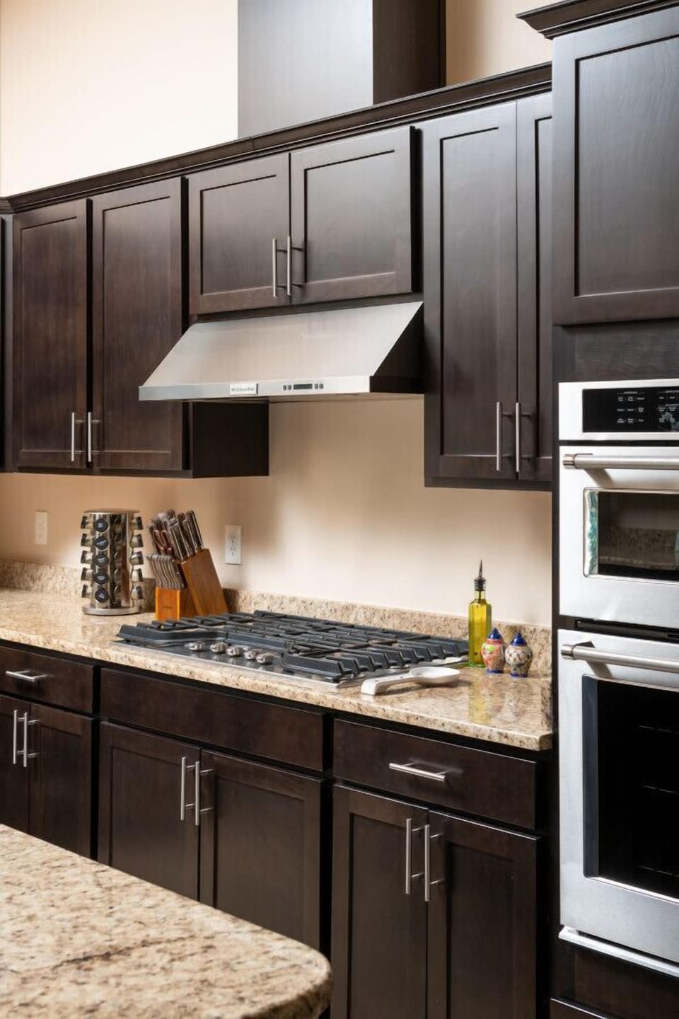 “Kitchen extremely well equipped” -Zoe, 2024