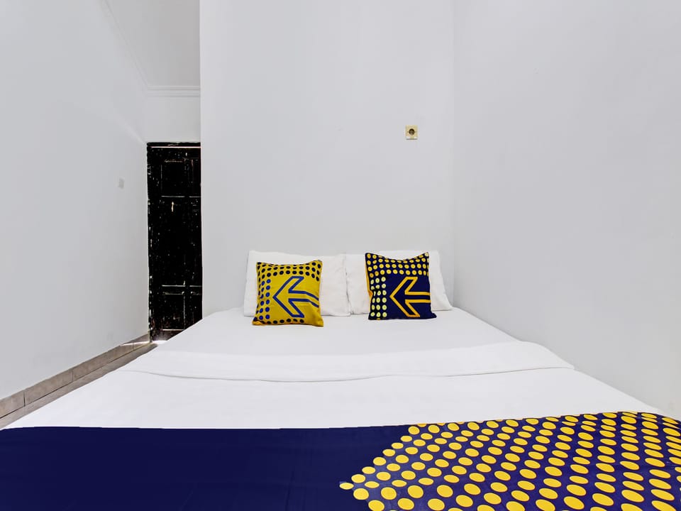 Double Room | Free WiFi, bed sheets