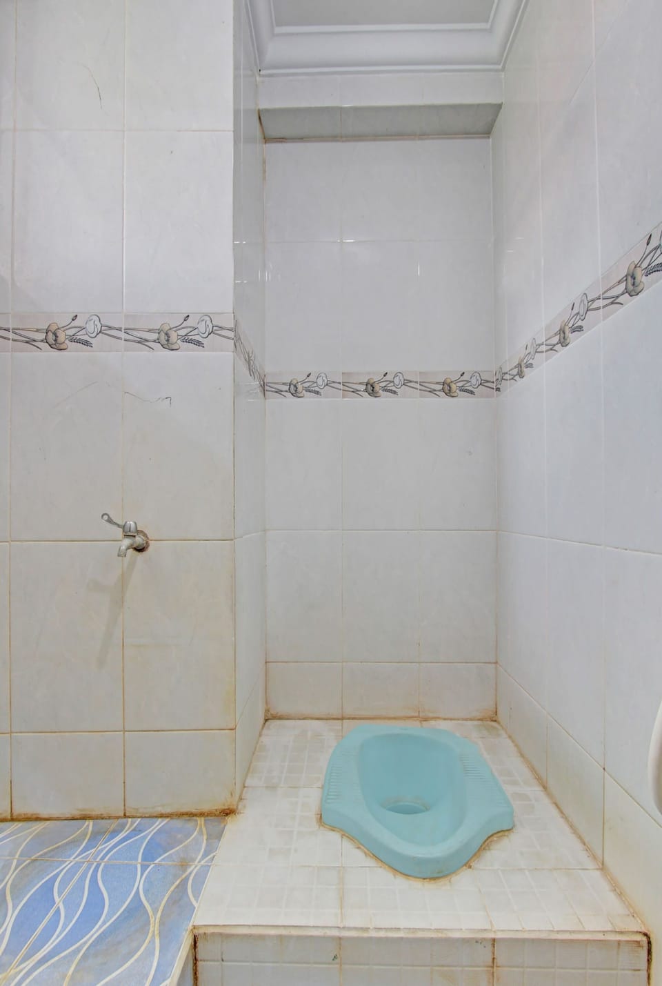 Double Room | Bathroom | Shower, rainfall showerhead, soap