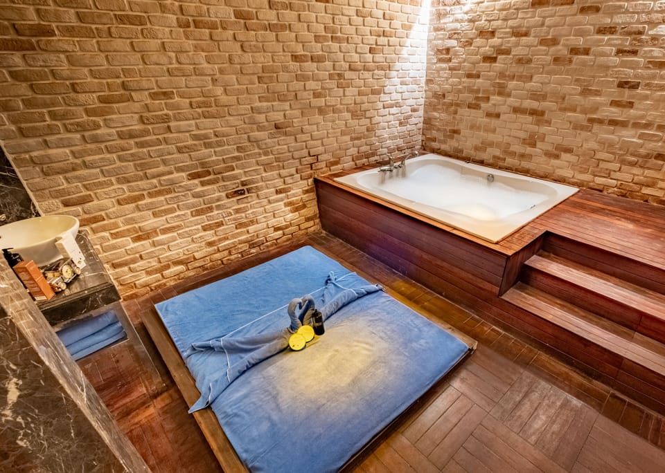 Turkish bath, detox wraps