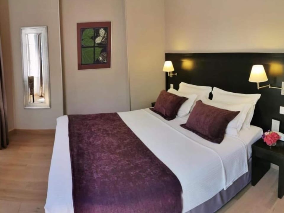 Privilege Room with Balcony | Premium bedding, in-room safe, desk, blackout drapes