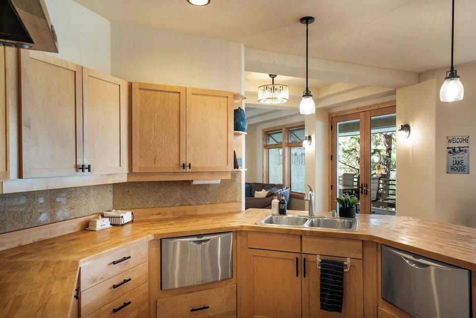 Kitchen, Double Dishwashers.