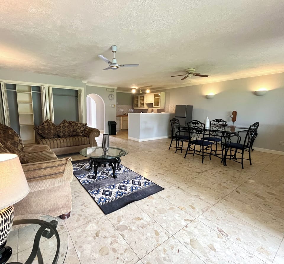 Deluxe Villa, 2 Bedrooms, Ocean View, Garden Area | Private kitchen | Microwave, coffee/tea maker, electric kettle, cookware/dishes/utensils