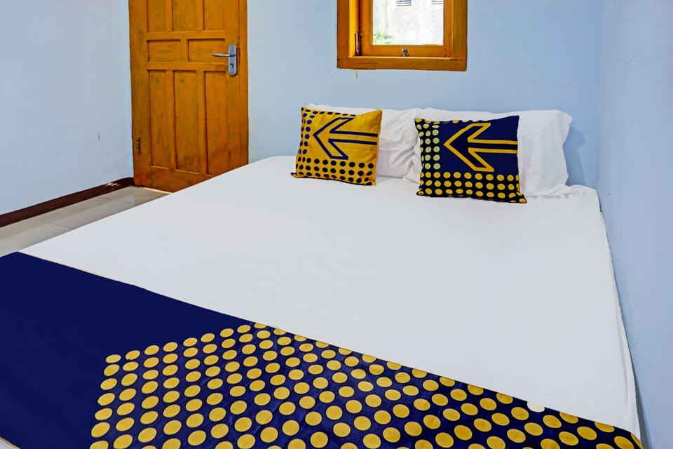 Economy Double Room | WiFi (free), bed sheets
