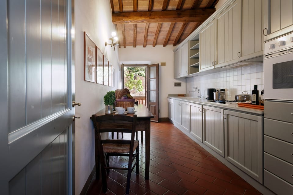 Family Apartment, 3 Bedrooms (Onda) | Private kitchen | Full-size fridge, oven, stovetop, dishwasher