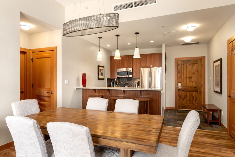 Dining Room / Kitchen