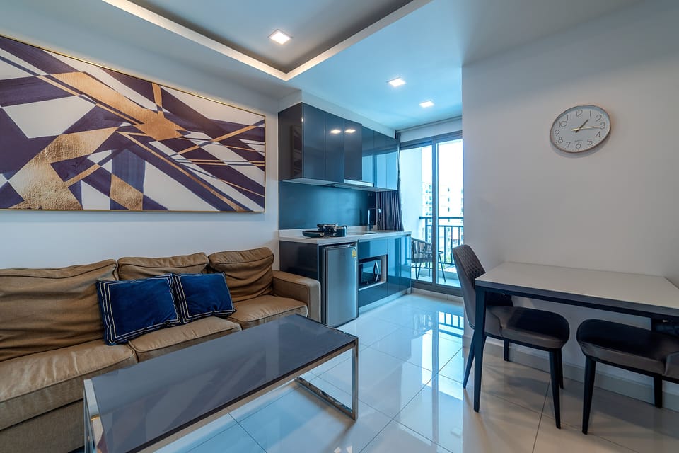 Condo, 1 Bedroom | Living area