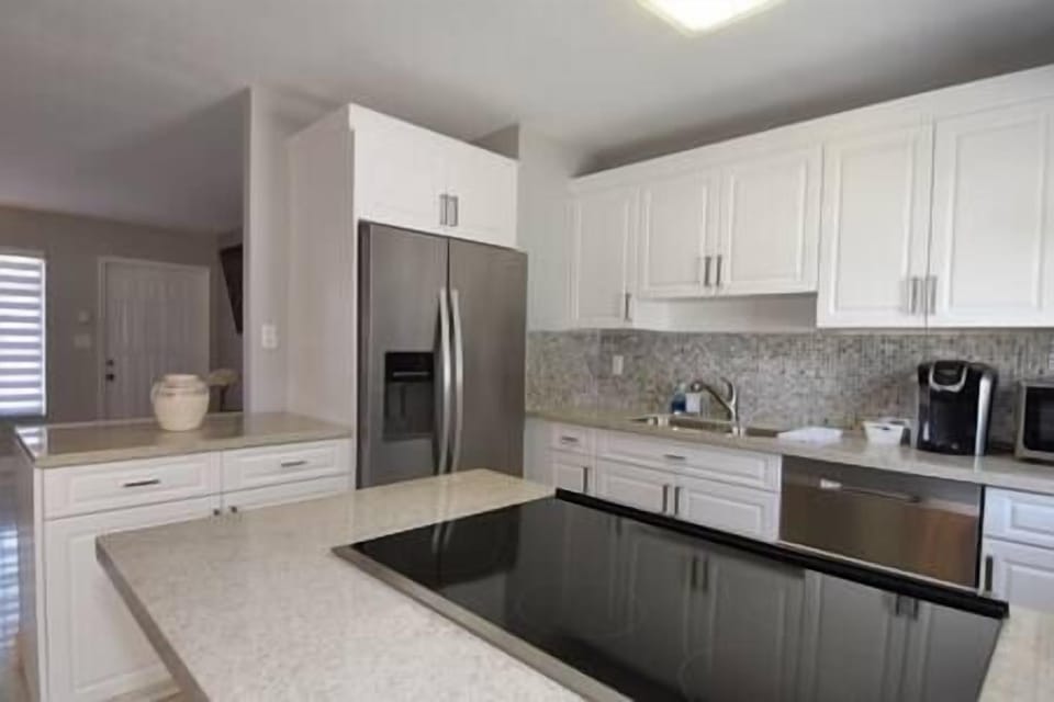 Kitchen (2)