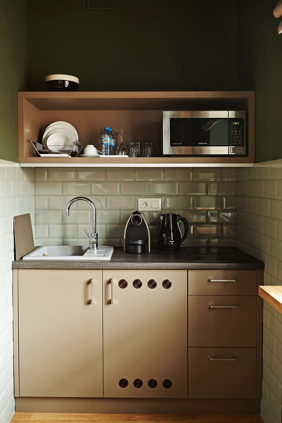 Private kitchenette