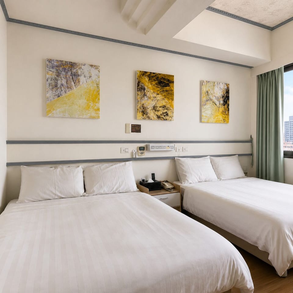 Quadruple Room | Desk, free WiFi