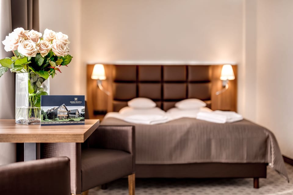 Standard Room | Laptop workspace, blackout drapes, free WiFi, bed sheets