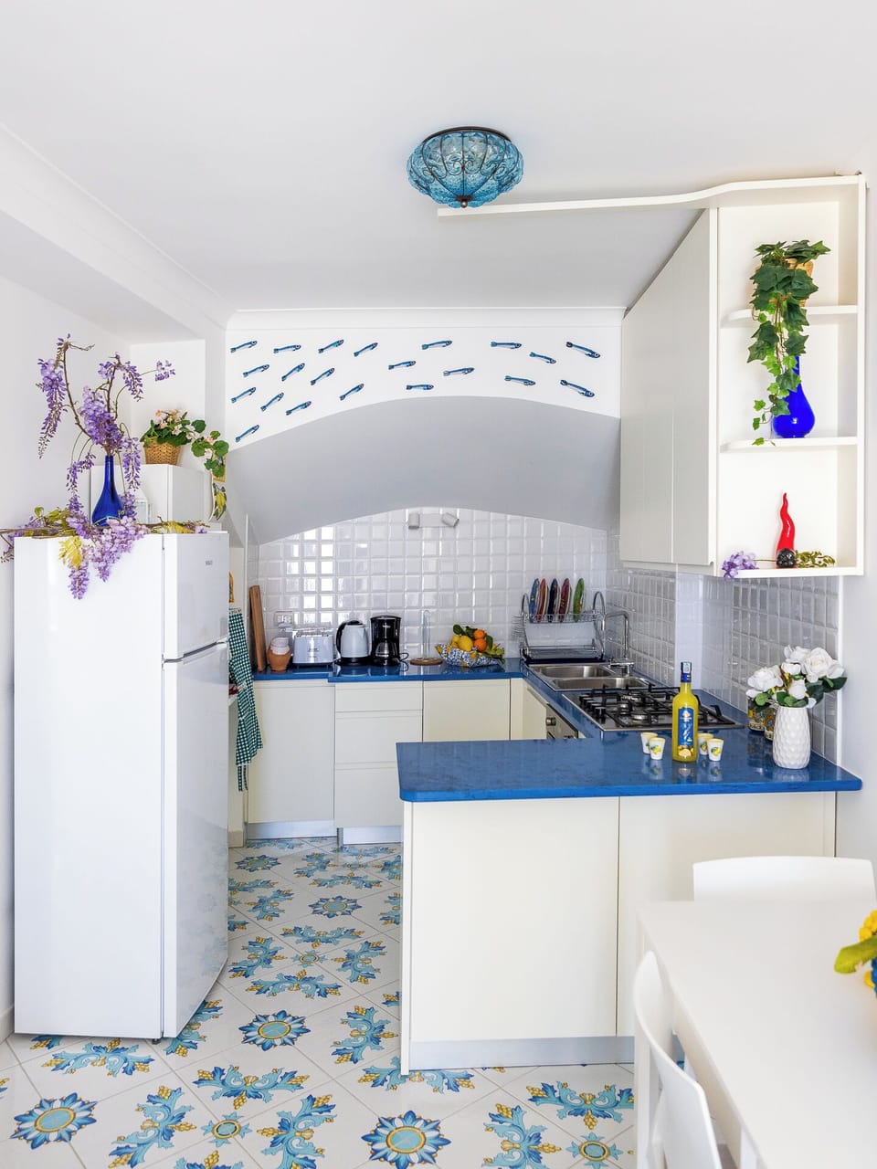 Panoramic Apartment | Private kitchen | Fridge, microwave, oven, stovetop