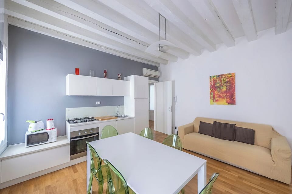 Apartment | Living area | 32-inch flat-screen TV with digital channels