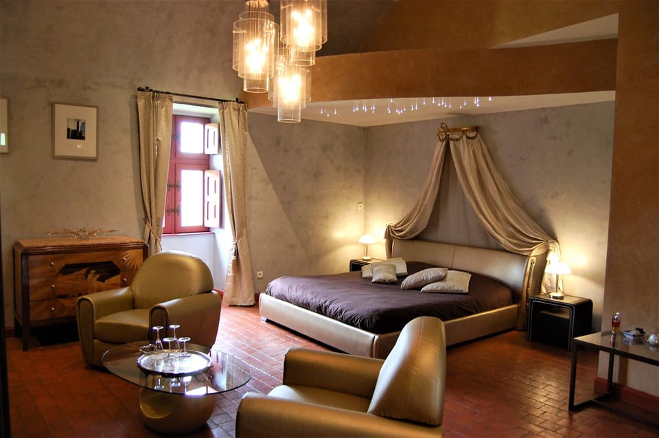 Elite Room, 1 Bedroom | Premium bedding, down comforters, minibar, individually decorated