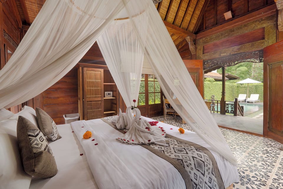 Villa, 1 Bedroom, Private Pool, Garden View | Premium bedding, in-room safe, individually decorated