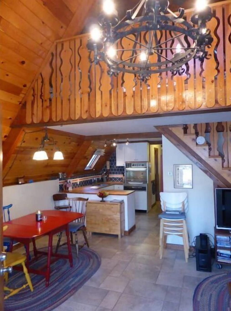 Entry dining & kitchen area - custom word work from original owner: Col Matheson