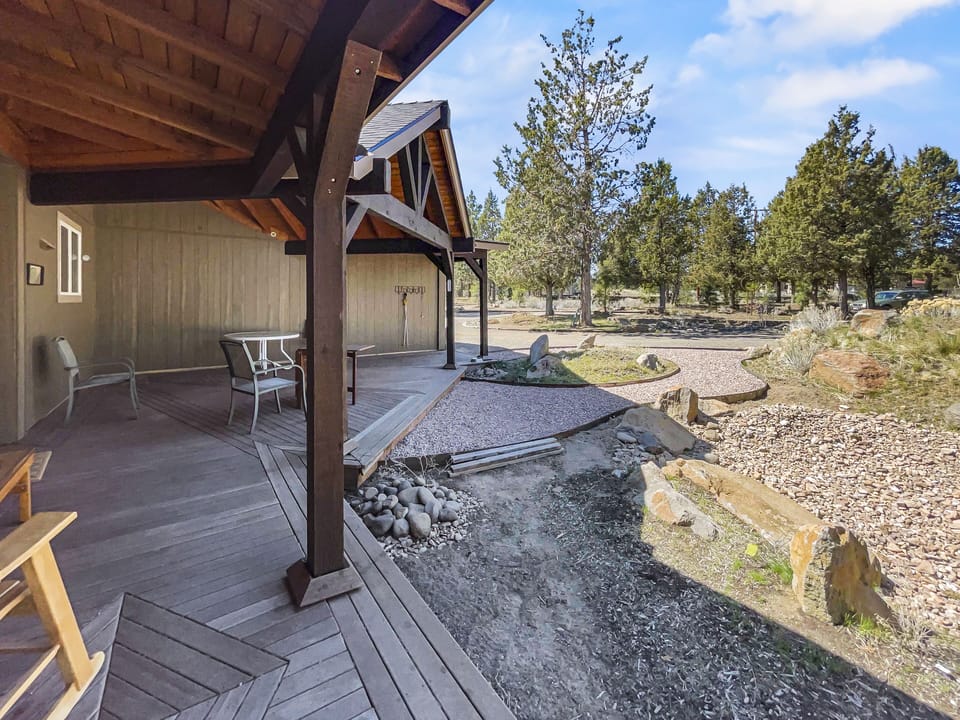 1618520849188squaw_creek__acampbell@familytimevacationrentals.com00048_br