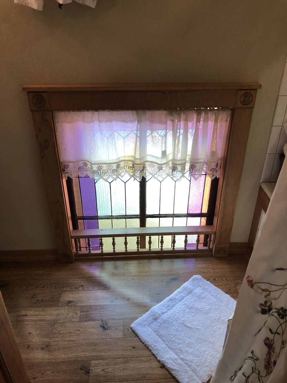 Paris at Briarwood Lodge | Individually decorated, individually furnished, iron/ironing board
