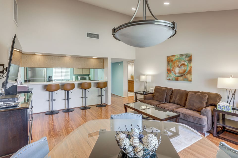 Apartment (2 Bedrooms) | Front of property