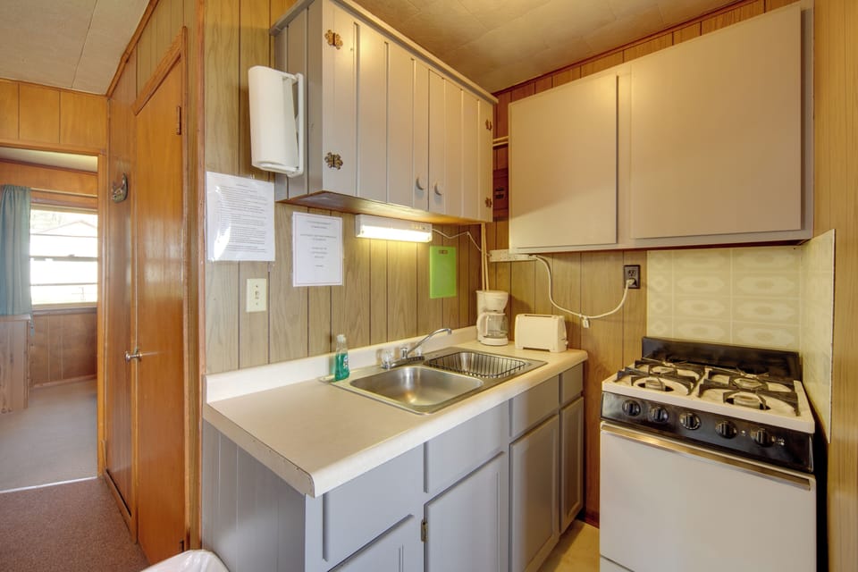House (2 Bedrooms) | Interior