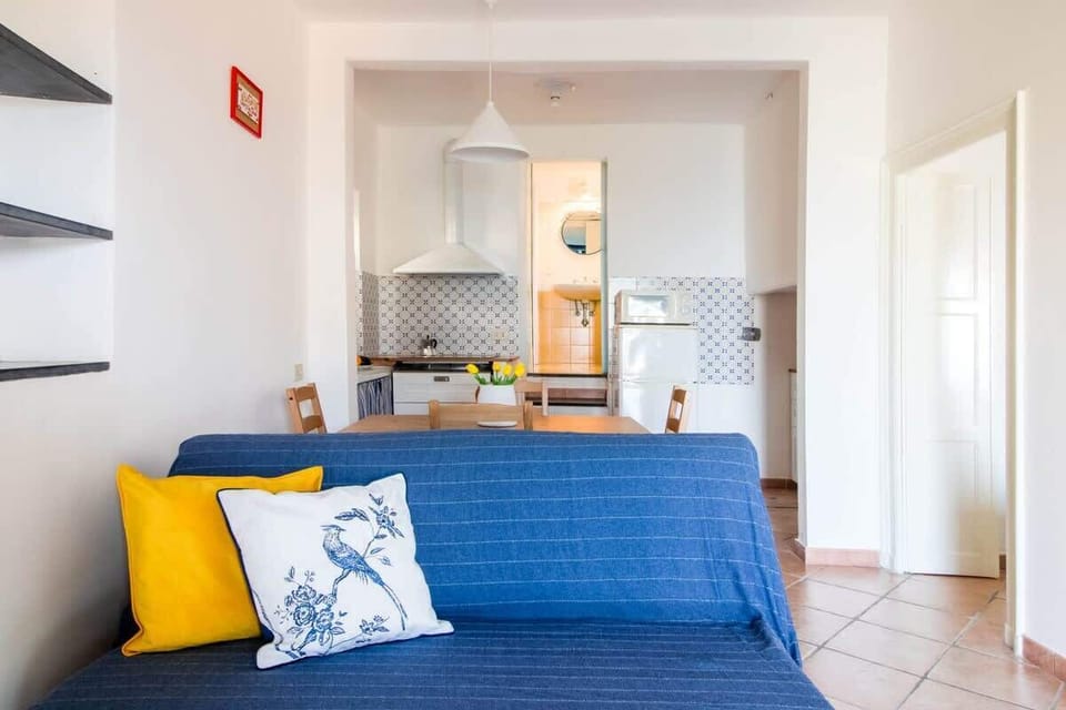 Living Room with Open Kitchen  - Cherry Tree House - Affitti Brevi Italia 