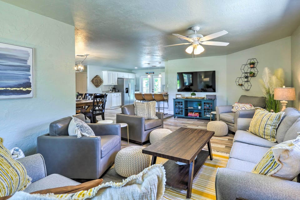 House (3 Bedrooms) | Interior