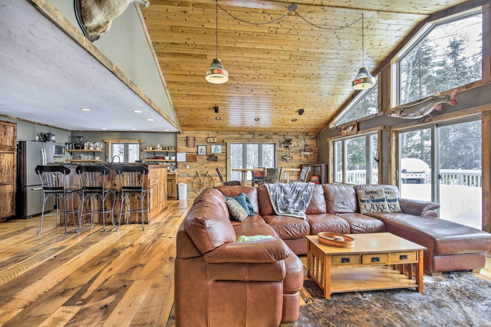 House (4 Bedrooms) | Interior