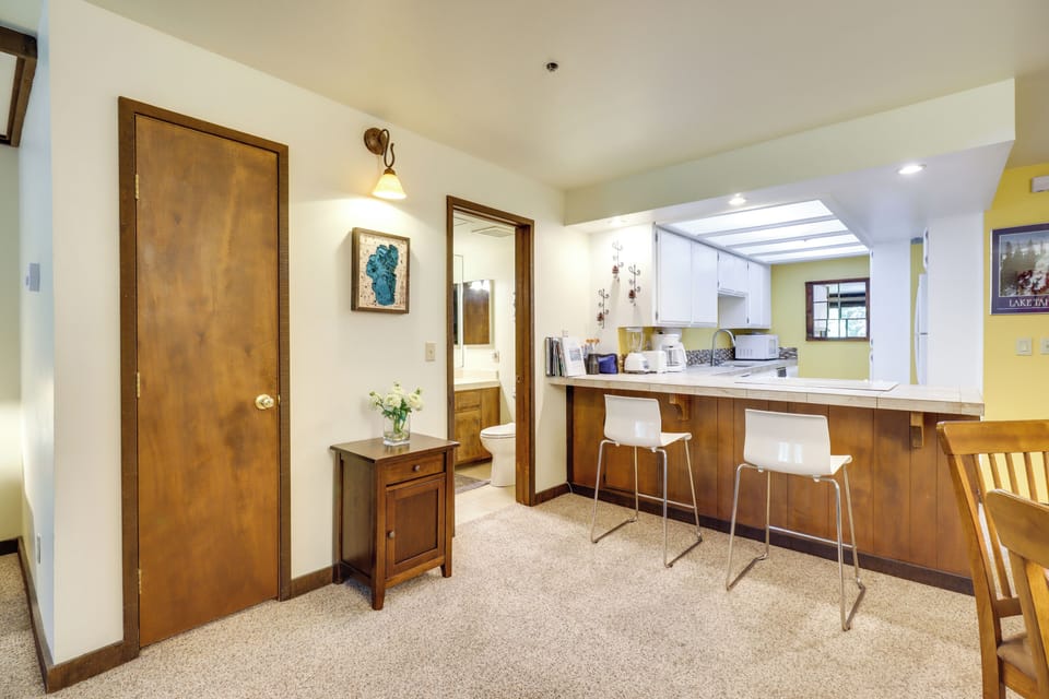 Apartment (1 Bedroom) | Interior