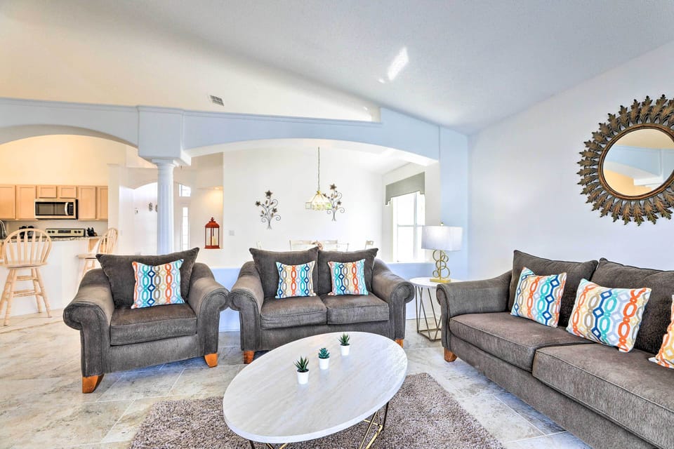House (4 Bedrooms) | Interior