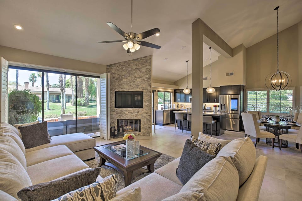 Apartment (2 Bedrooms) | Front of property