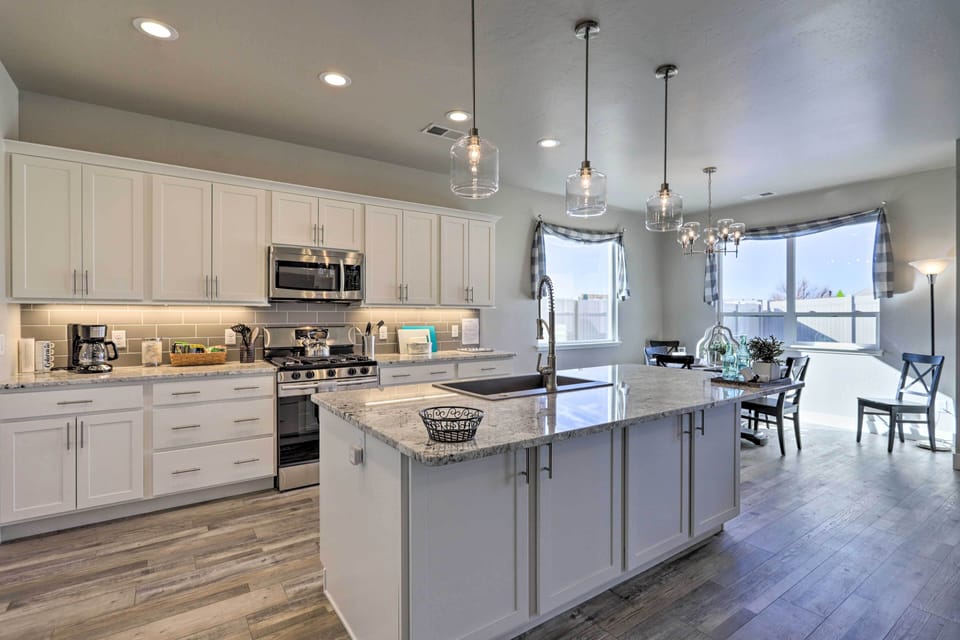 House (3 Bedrooms) | Interior