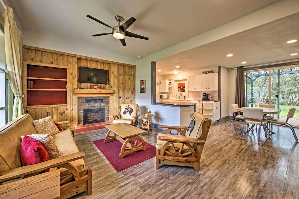 House (2 Bedrooms) | Interior
