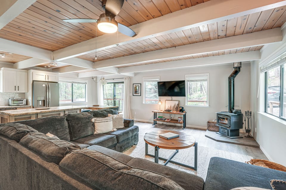 House (3 Bedrooms) | Front of property