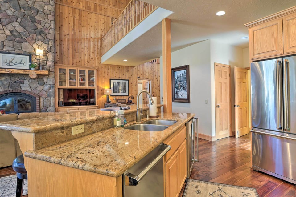 House (4 Bedrooms) | Interior
