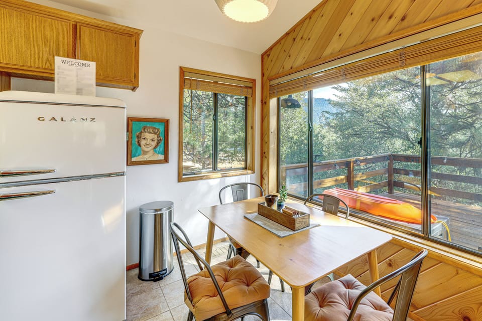 House (2 Bedrooms) | Interior