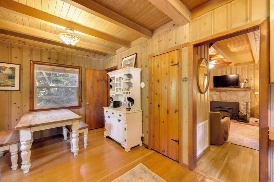 House (2 Bedrooms) | Interior
