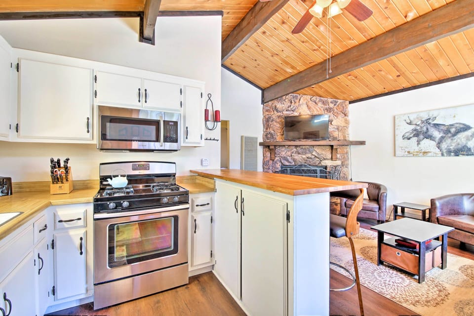 House (2 Bedrooms) | Interior