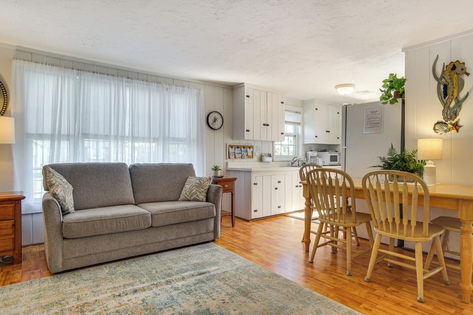 Cottage (2 Bedrooms) | Interior
