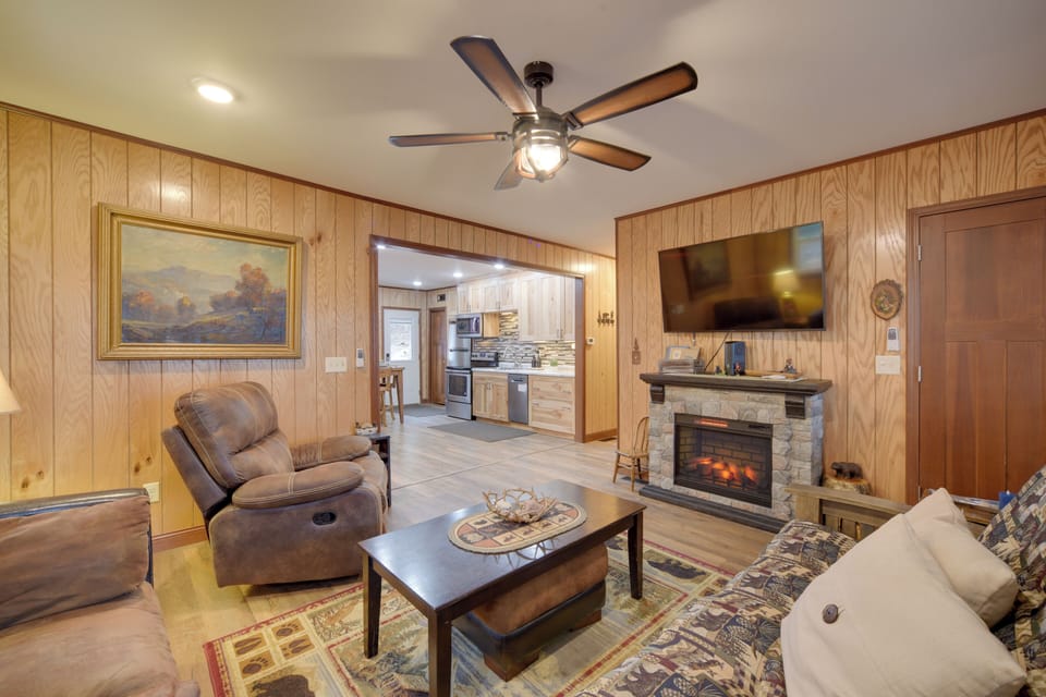 House (3 Bedrooms) | Interior