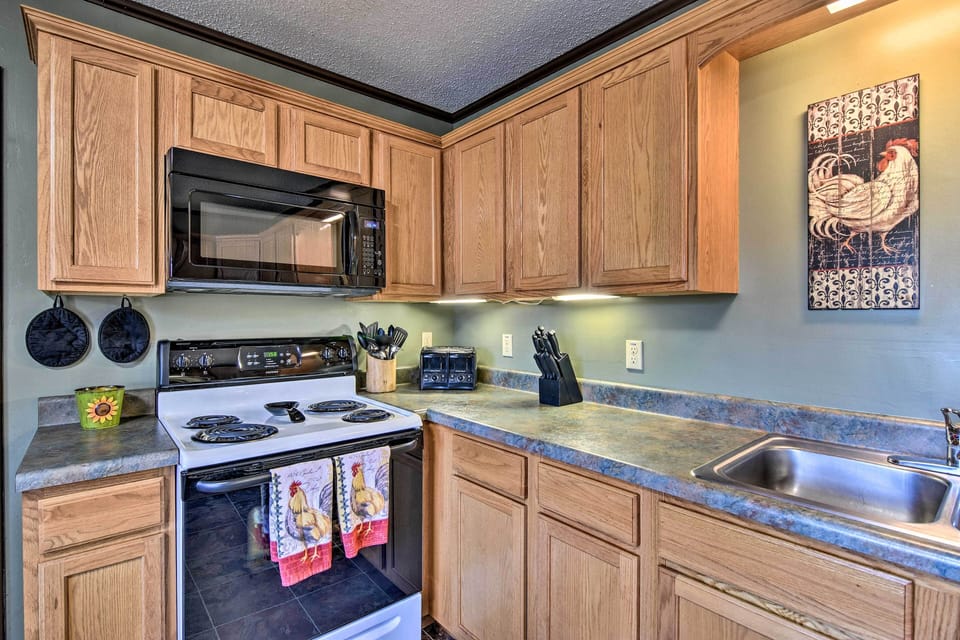 House (2 Bedrooms) | Interior